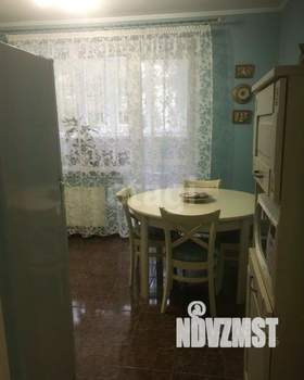 3-к квартира, вторичка, 130м2, 1/6 этаж