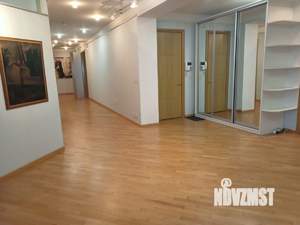 5-к квартира, вторичка, 360м2, 5/5 этаж