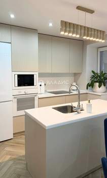 2-к квартира, вторичка, 61м2, 3/5 этаж