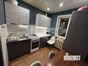 3-к квартира, вторичка, 61м2, 5/5 этаж