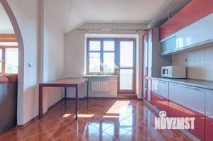 3-к квартира, вторичка, 137м2, 3/3 этаж