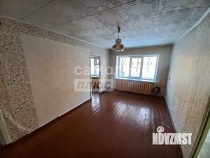 2-к квартира, вторичка, 42м2, 1/5 этаж