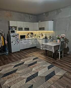 2-к квартира, вторичка, 55м2, 1/4 этаж