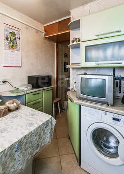 2-к квартира, вторичка, 40м2, 5/5 этаж