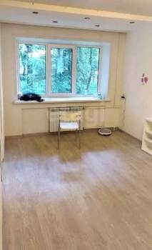 2-к квартира, вторичка, 42м2, 1/5 этаж