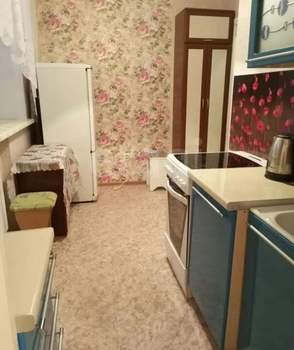 2-к квартира, вторичка, 44м2, 1/4 этаж