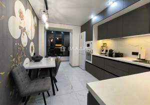 3-к квартира, вторичка, 77м2, 8/10 этаж