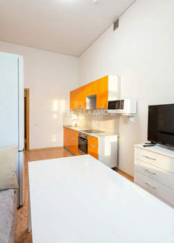 2-к квартира, вторичка, 60м2, 1/12 этаж