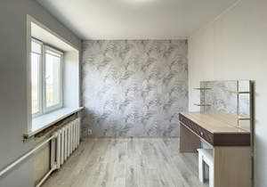3-к квартира, вторичка, 42м2, 5/5 этаж