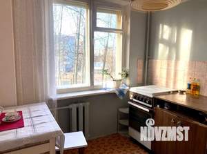 4-к квартира, вторичка, 58м2, 4/5 этаж